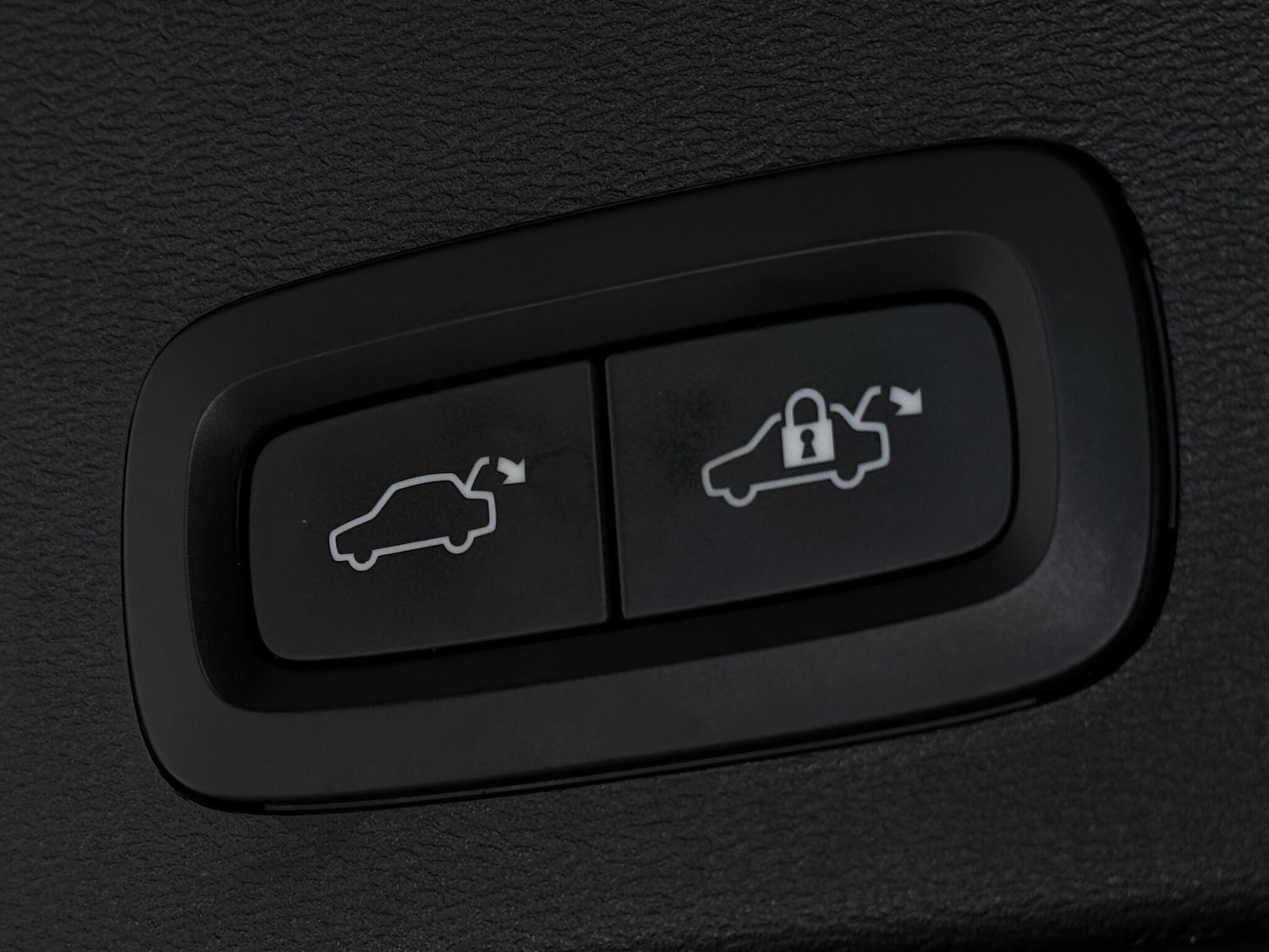 Used Volvo XC40 2022 for sale - 77724306: Photo 8