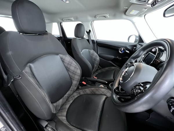 Used MINI Hatch 2018 for sale - 76147554: Photo 12