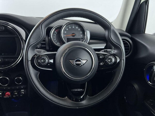 Used MINI Hatch 2018 for sale - 76147554: Photo 17