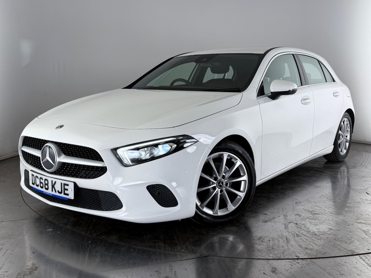 Used Mercedes-Benz A-Class 2018 for sale - 76549848: Photo 41