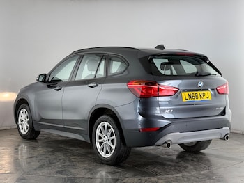 Used BMW X1 2018 for sale - 77940880: Photo