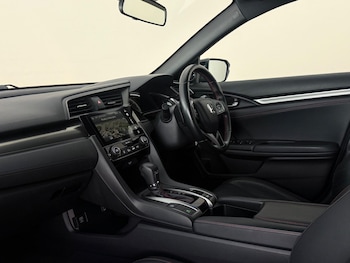 Used Honda Civic 2019 for sale - 79337884: Photo