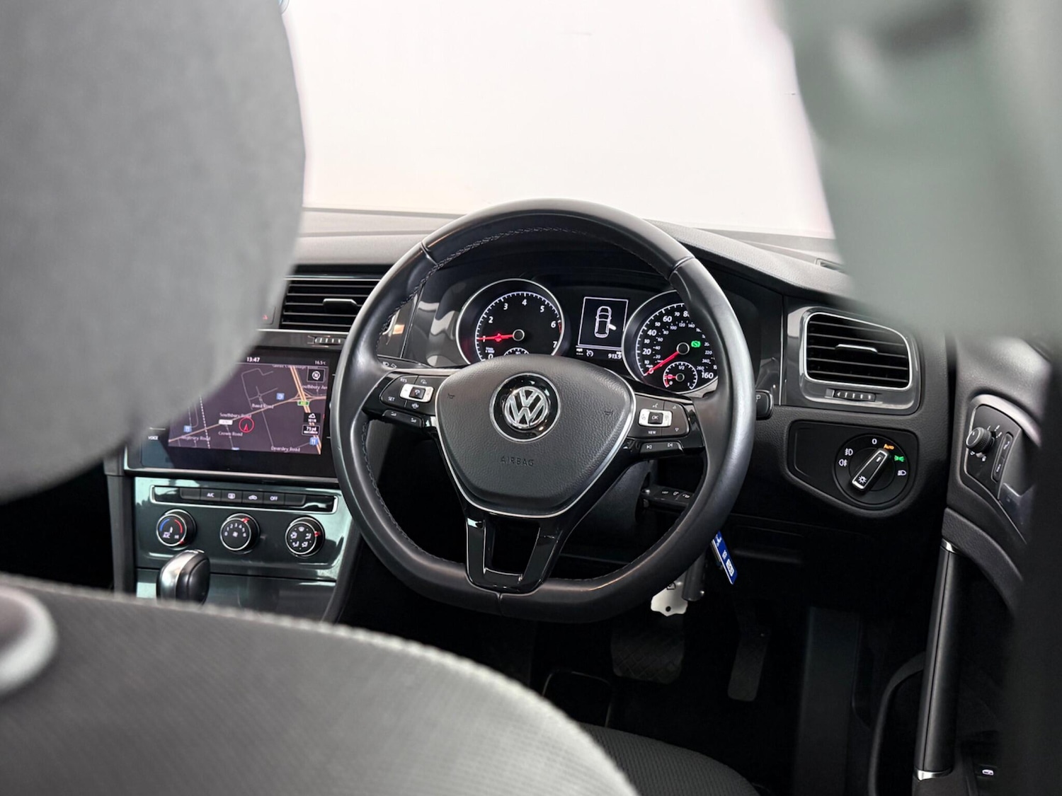 Used Volkswagen Golf 2019 for sale - 76466883: Photo 23