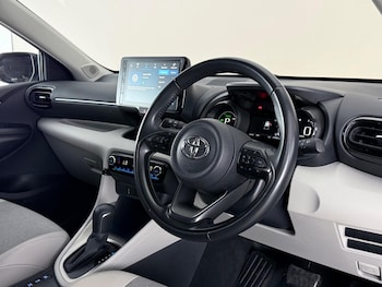 Used Toyota Yaris 2023 for sale - 79237268: Photo