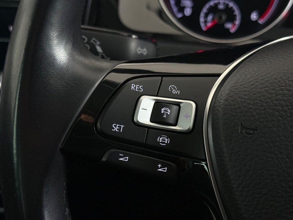 Used Volkswagen Golf 2018 for sale - 75929645: Photo 23