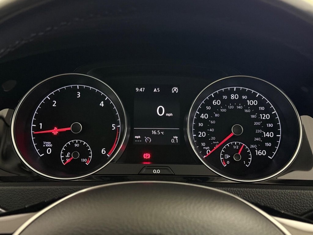 Used Volkswagen Golf 2018 for sale - 75929645: Photo 24