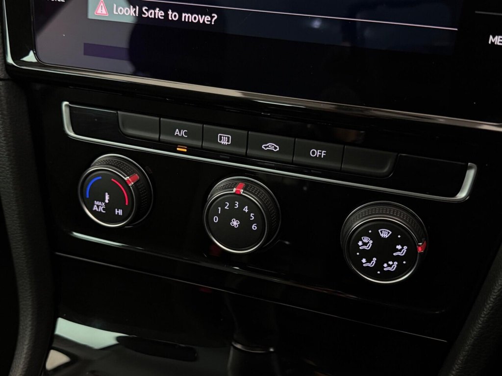 Used Volkswagen Golf 2018 for sale - 75929645: Photo 43
