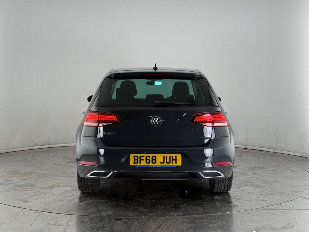 Used Volkswagen Golf 2018 for sale - 75929645: Photo 9