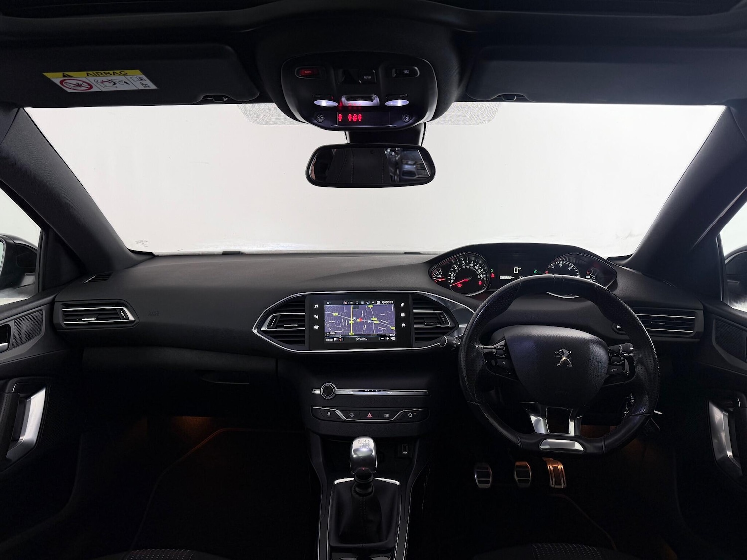 Used Peugeot 308 2018 for sale - 77260225: Photo 15