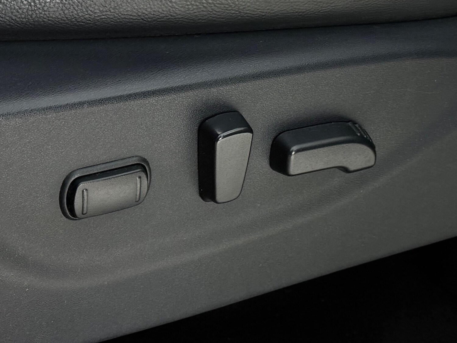 Used Nissan Navara 2017 for sale - 77940871: Photo 12