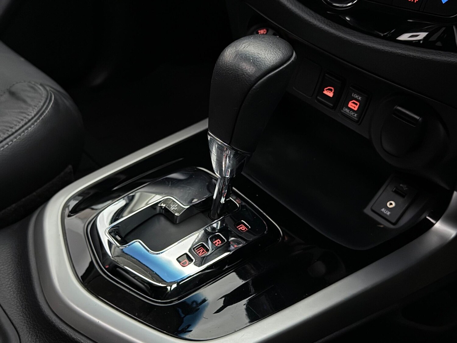 Used Nissan Navara 2017 for sale - 77940871: Photo 28