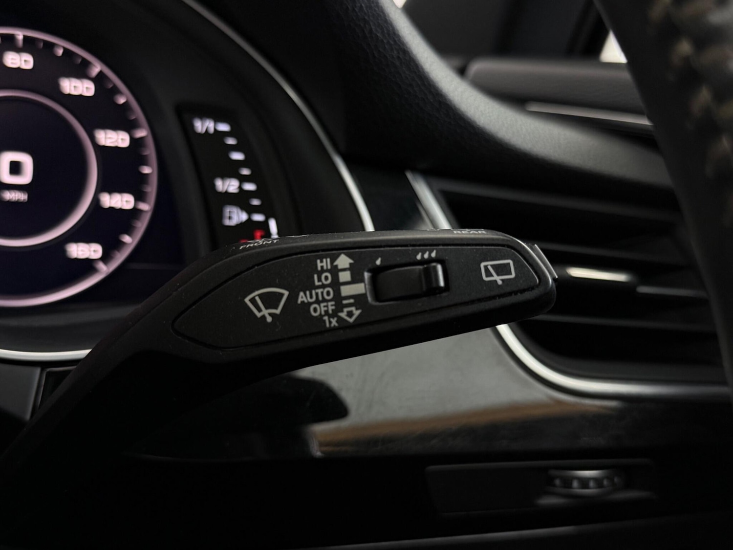 Used Audi Q7 2018 for sale - 76466934: Photo 31