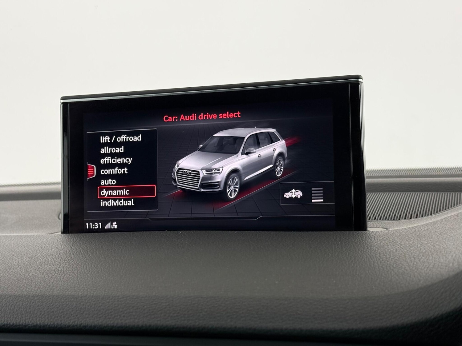 Used Audi Q7 2018 for sale - 76466934: Photo 36