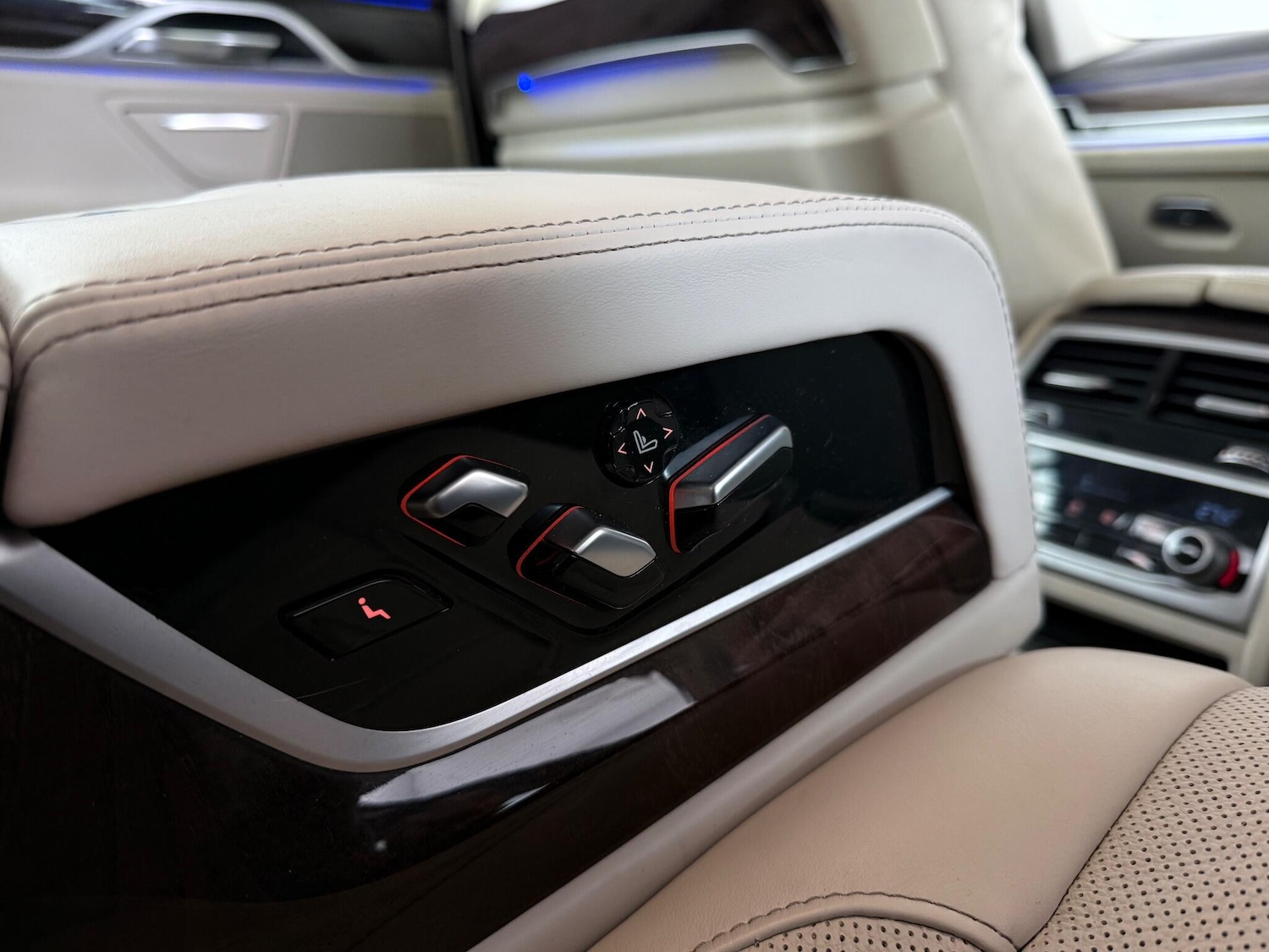 Used BMW 7 Series 2017 for sale - 77221522: Photo 18