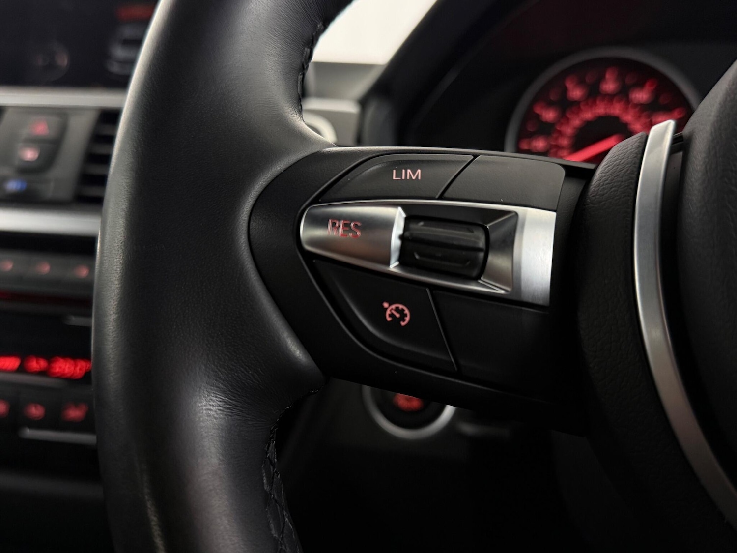 Used BMW 3 Series 2017 for sale - 77246486: Photo 20