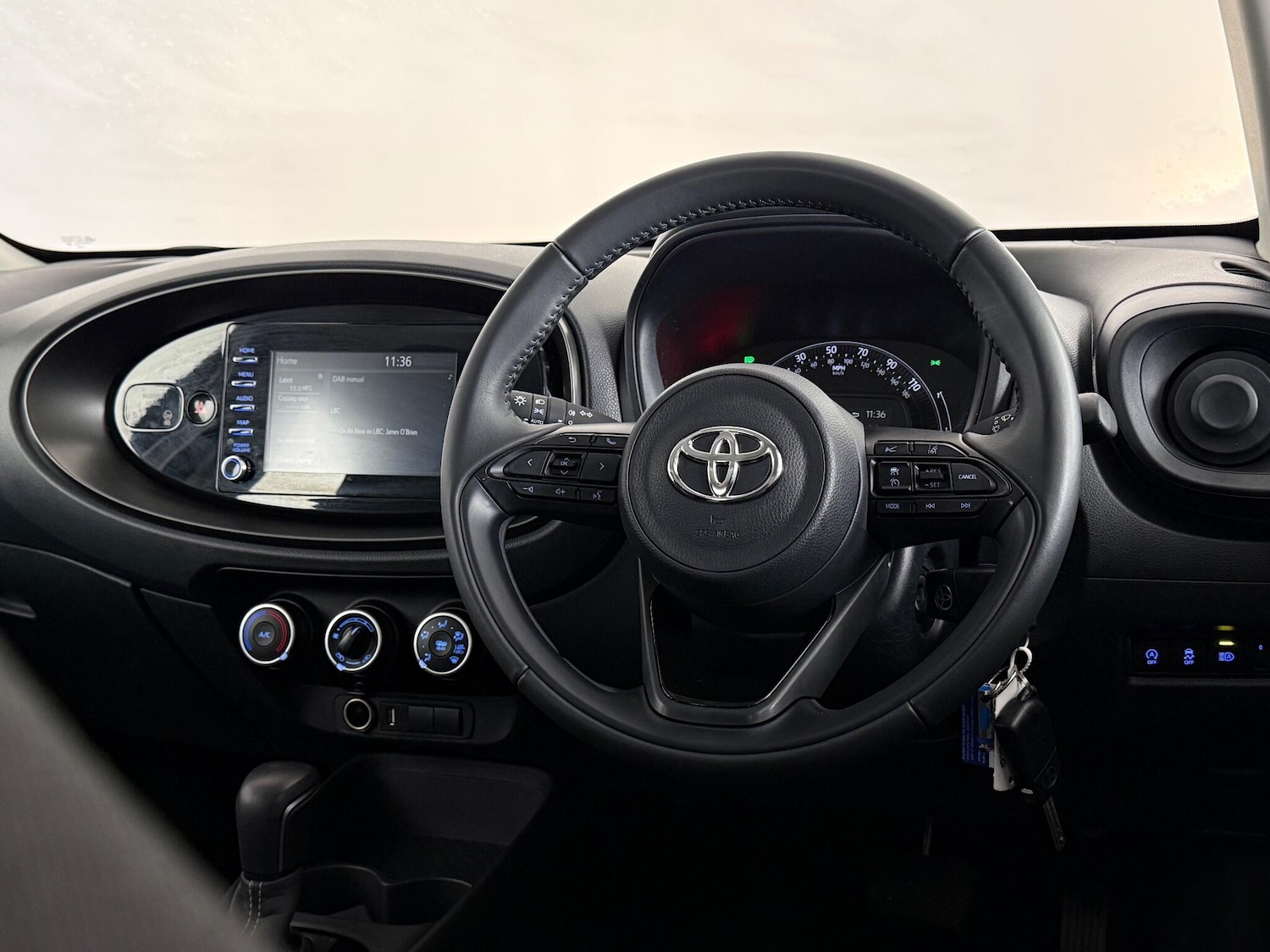 Used Toyota Aygo X 2022 for sale - 77259653: Photo 11