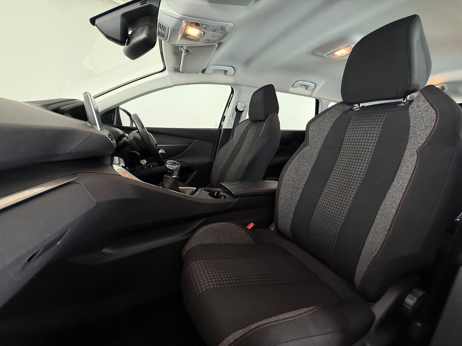 Used Peugeot 5008 2018 for sale - 76466718: Photo 15