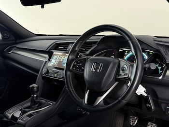 Used Honda Civic 2017 for sale - 79388880: Photo