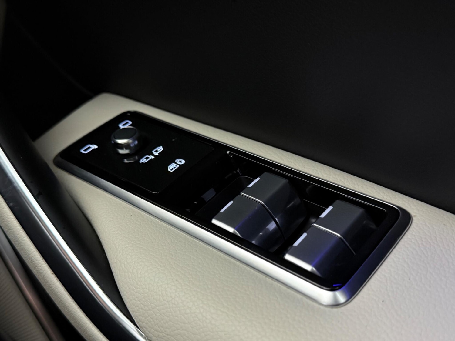 Used Jaguar F-Pace 2021 for sale - 77769871: Photo 27