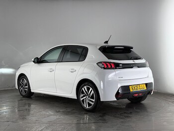 Used Peugeot 208 2021 for sale - 77760536: Photo