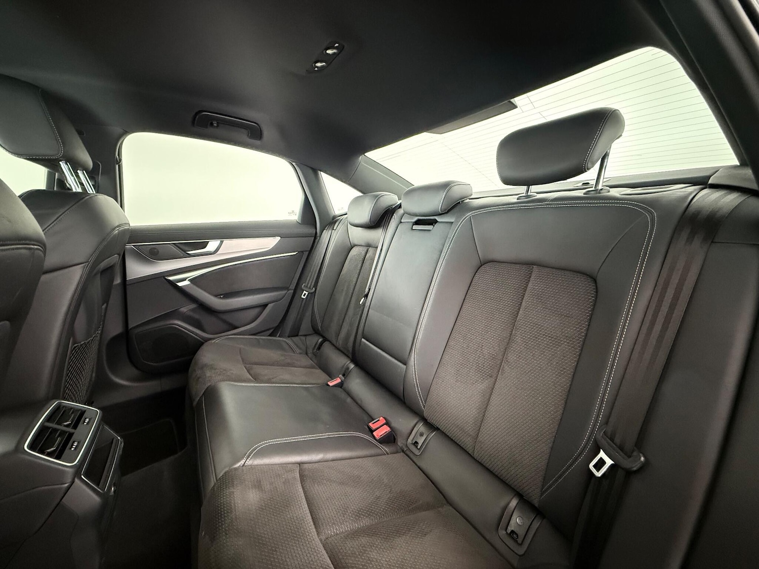 Used Audi A6 Saloon 2019 for sale - 77222000: Photo 12