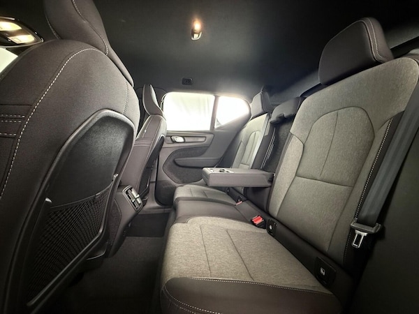 Used Volvo XC40 2023 for sale - 76216899: Photo 21