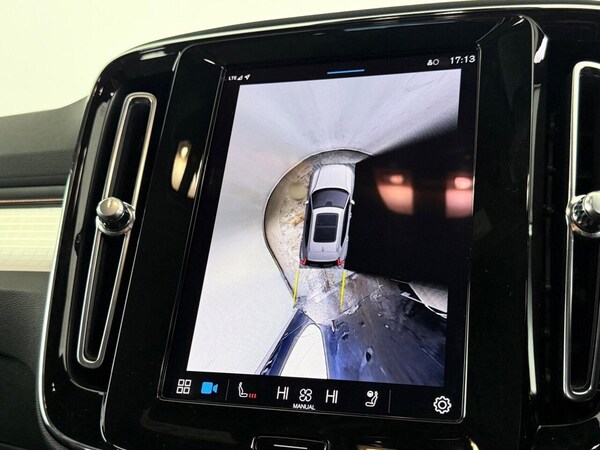 Used Volvo XC40 2023 for sale - 76216899: Photo 42