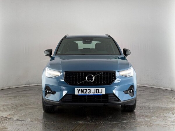 Used Volvo XC40 2023 for sale - 76216899: Photo 7