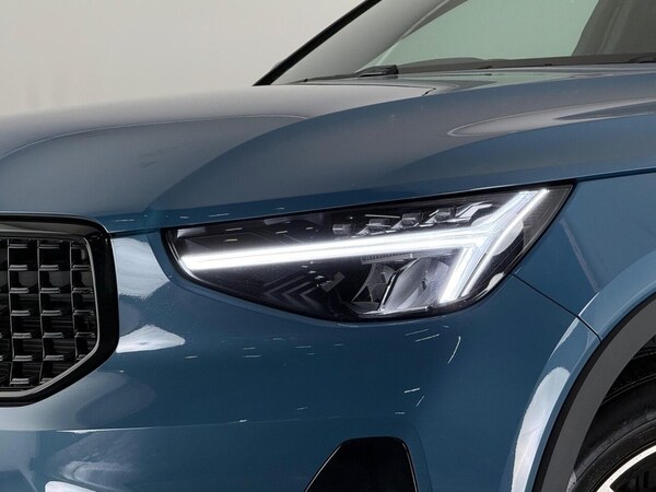Used Volvo XC40 2023 for sale - 76216899: Photo 8