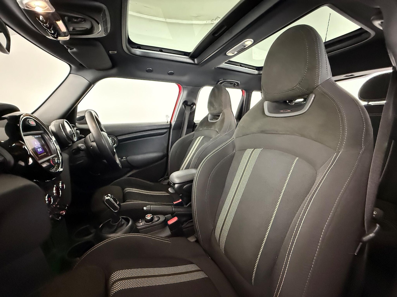 Used MINI Hatch 2019 for sale - 77246605: Photo 9