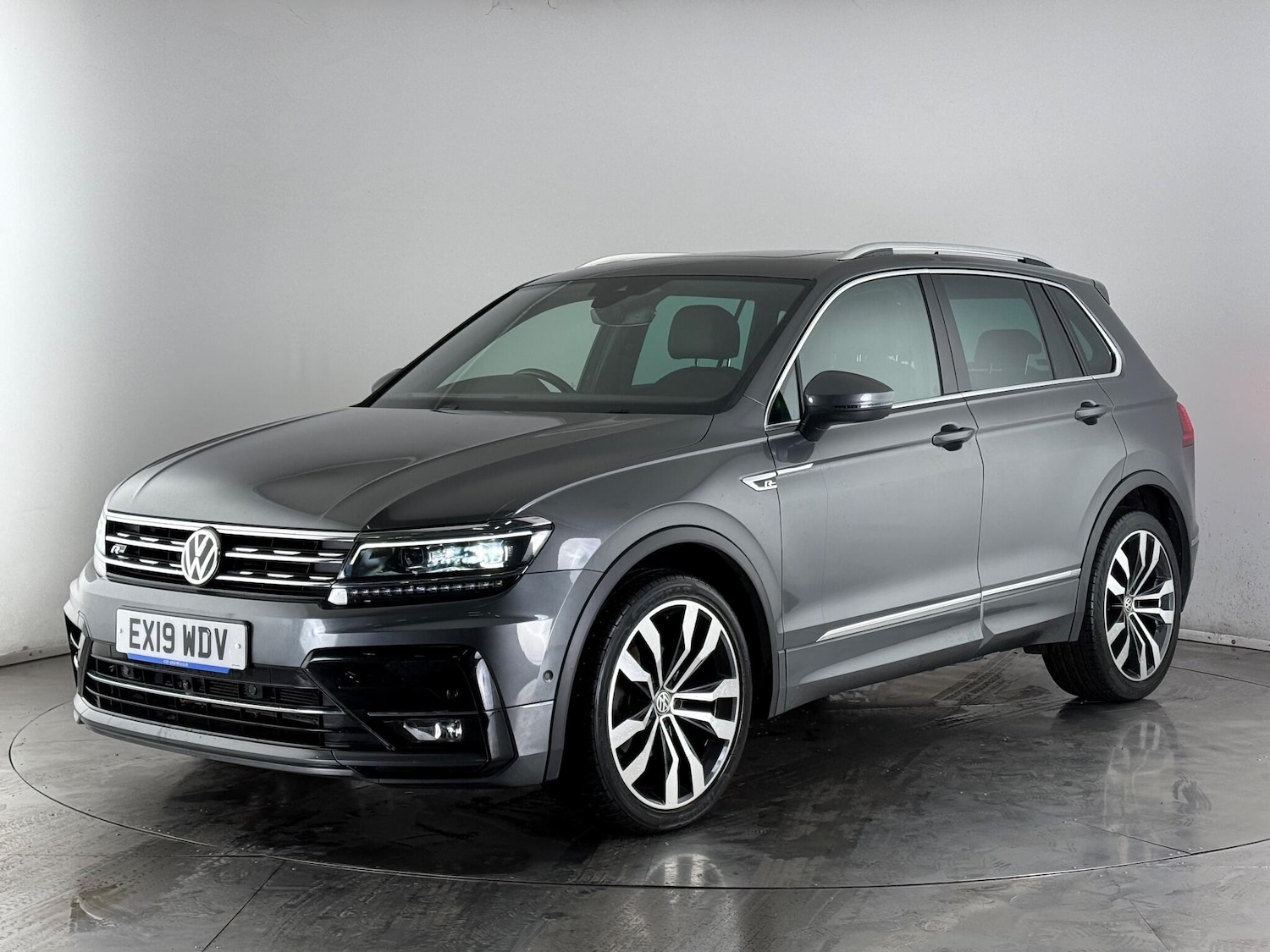 Used Volkswagen Tiguan 2019 for sale - 76855628: Photo 4