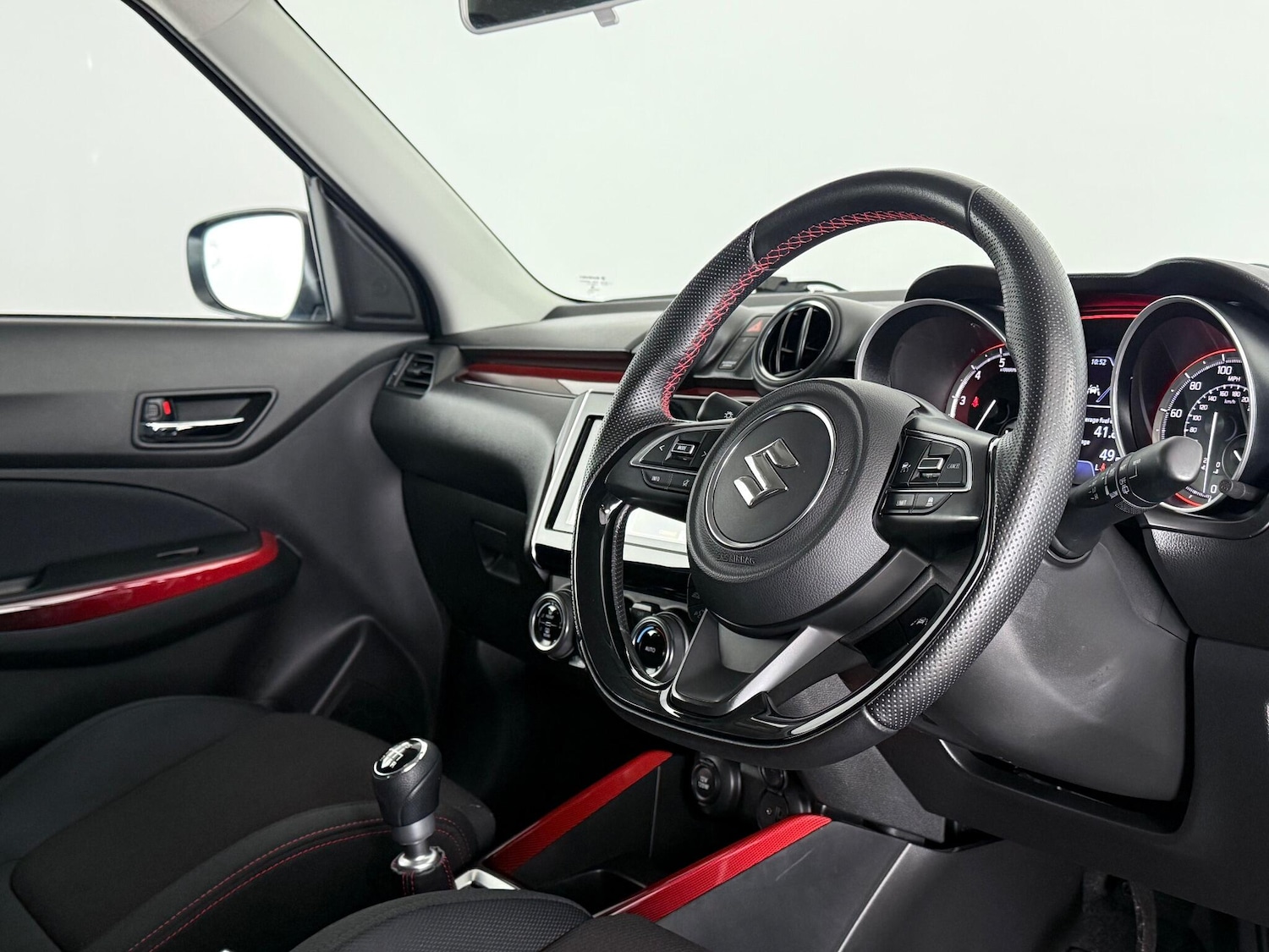 Used Suzuki Swift 2021 for sale - 77221925: Photo 11