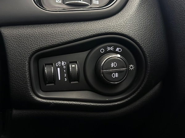 Used Jeep Renegade 2020 for sale - 76256521: Photo 22