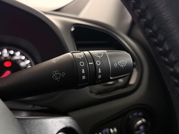 Used Jeep Renegade 2020 for sale - 76256521: Photo 29