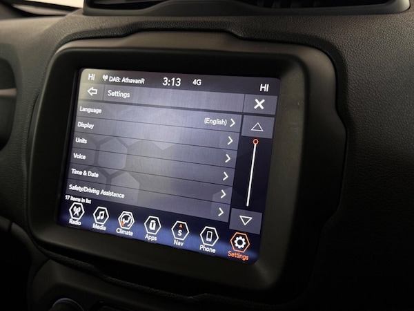 Used Jeep Renegade 2020 for sale - 76256521: Photo 32