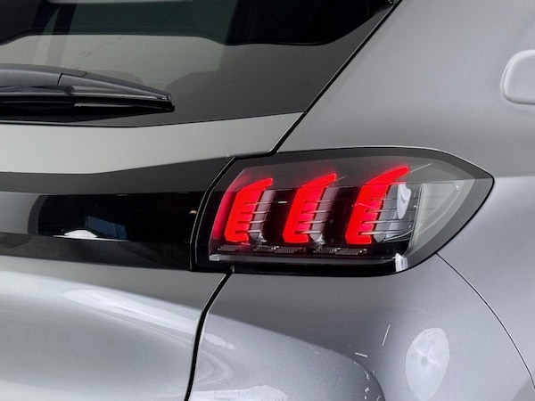 Used Peugeot 208 2023 for sale - 76010508: Photo 10