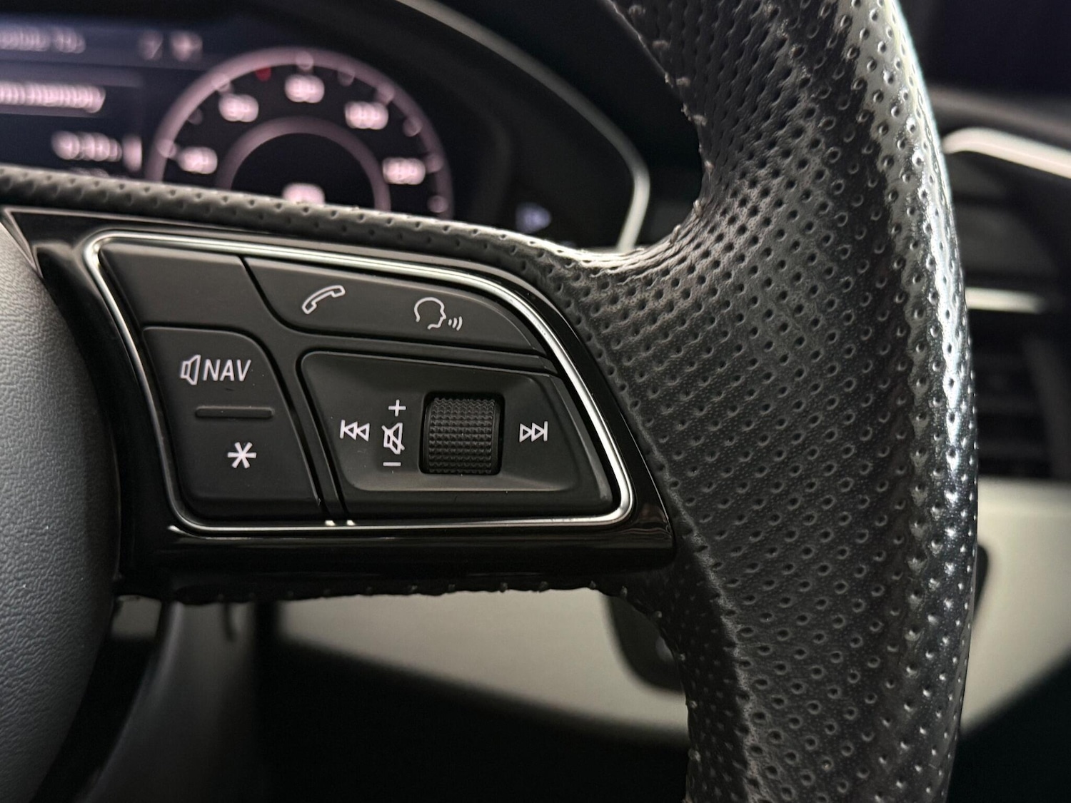 Used Audi A4 2018 for sale - 77260318: Photo 20