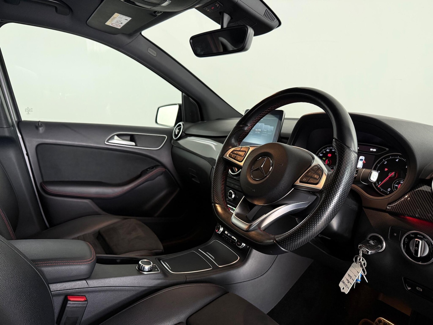 Used Mercedes-Benz B Class 2017 for sale - 77054067: Photo 15