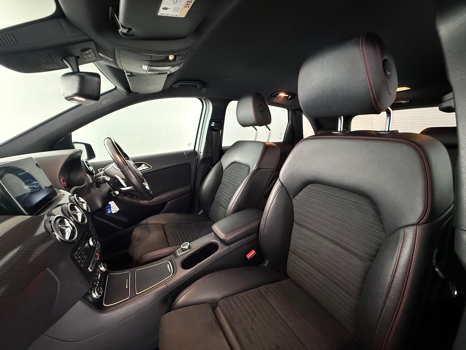 Used Mercedes-Benz B Class 2017 for sale - 77054067: Photo 18