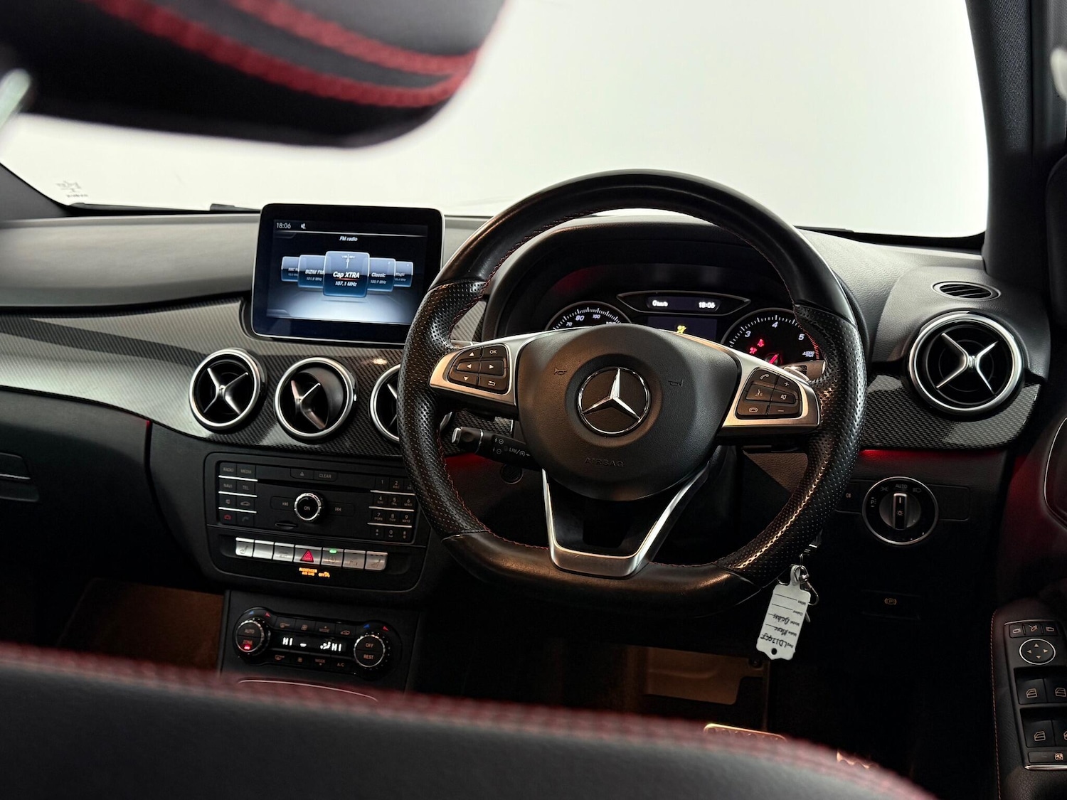 Used Mercedes-Benz B Class 2017 for sale - 77054067: Photo 22