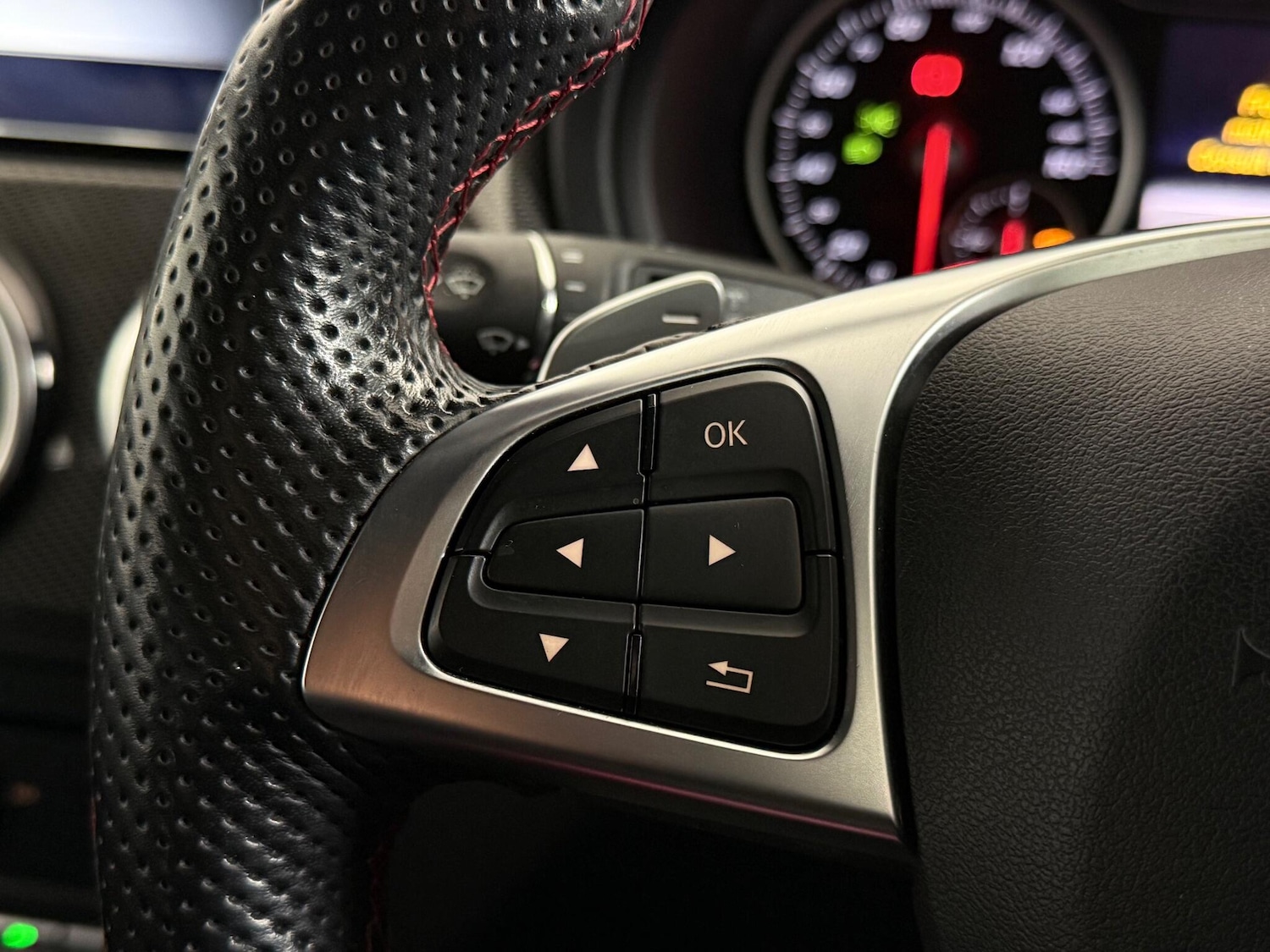 Used Mercedes-Benz B Class 2017 for sale - 77054067: Photo 23