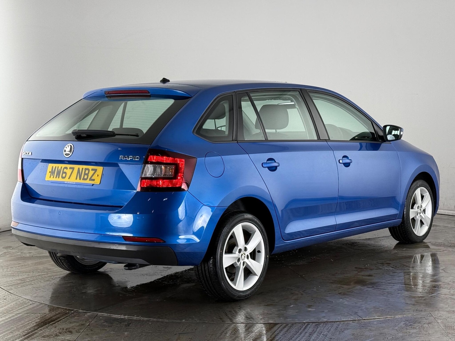 Used Skoda Rapid Spaceback 2017 for sale - 76537739: Photo 4