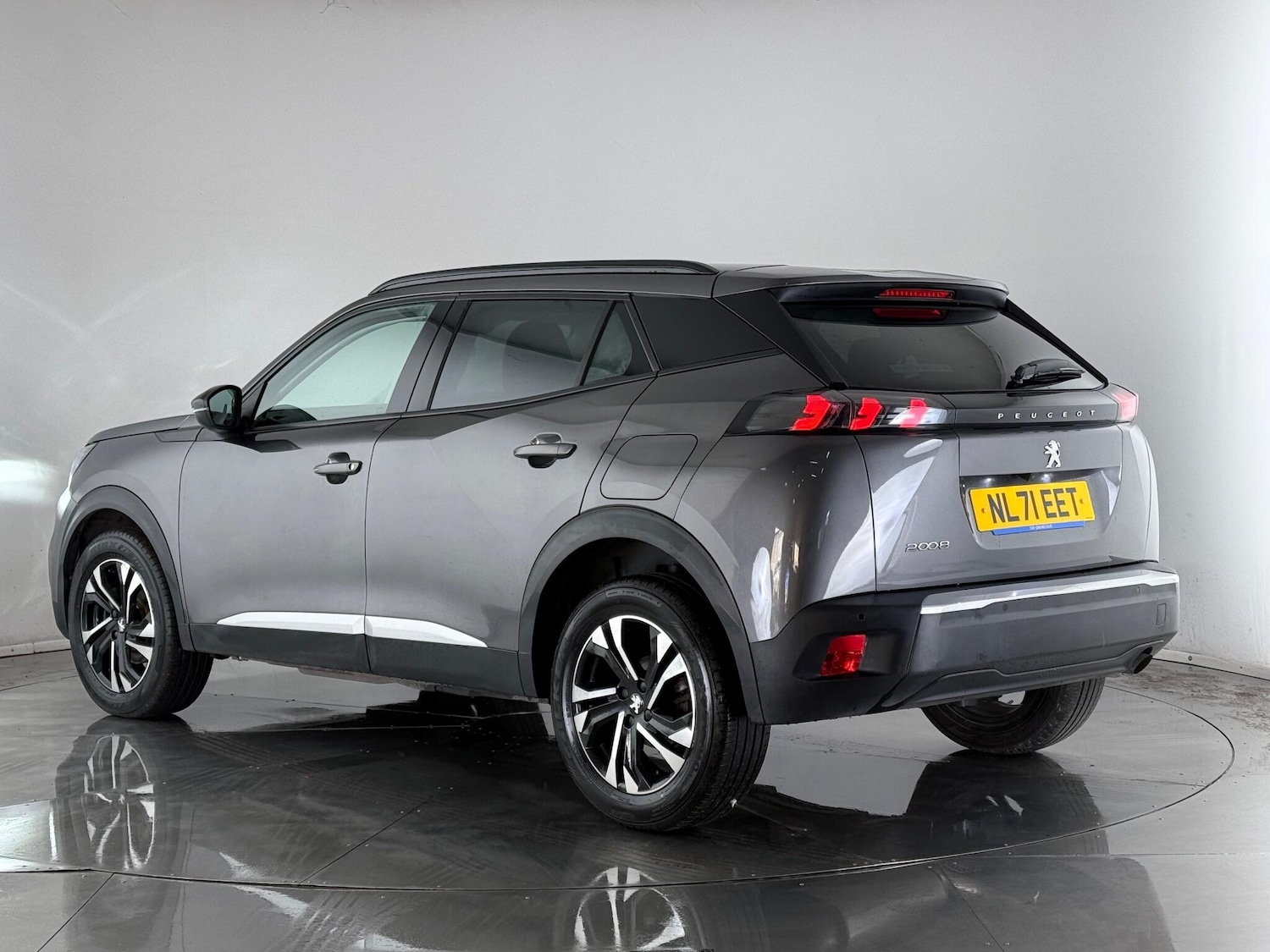 Used Peugeot 2008 2022 for sale - 77222033: Photo 2