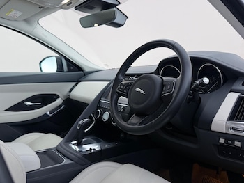 Used Jaguar E-Pace 2019 for sale - 79521646: Photo