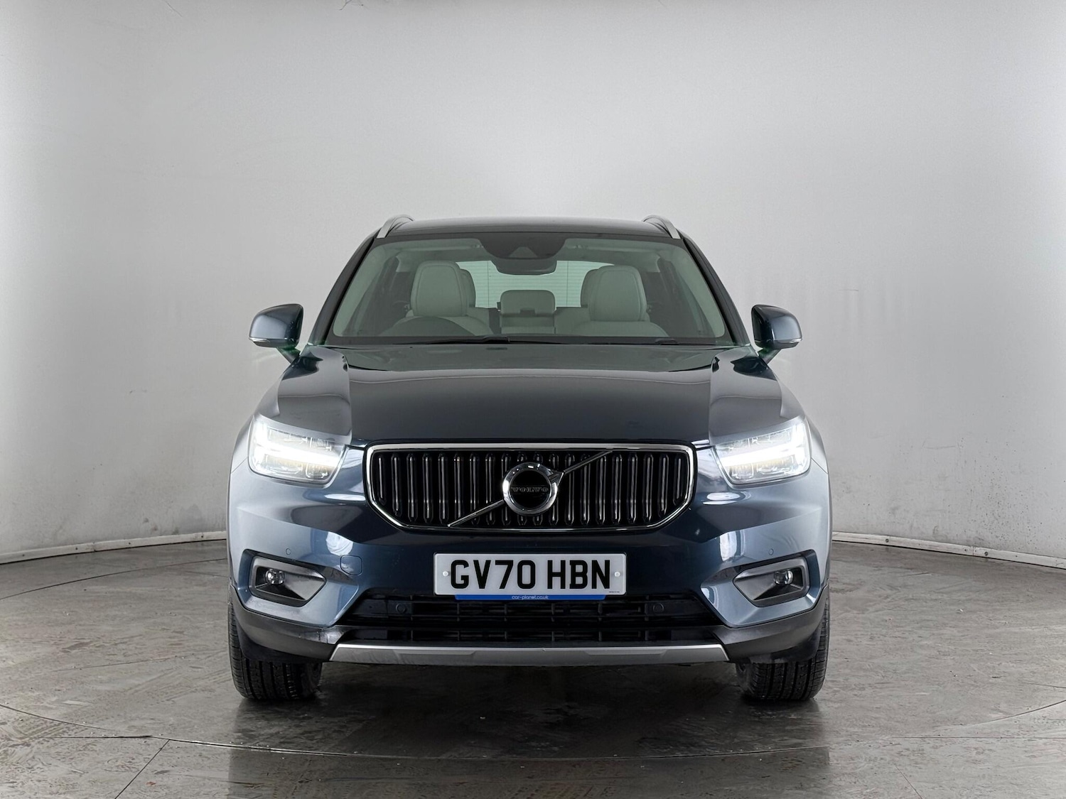Used Volvo XC40 2020 for sale - 77259991: Photo 2