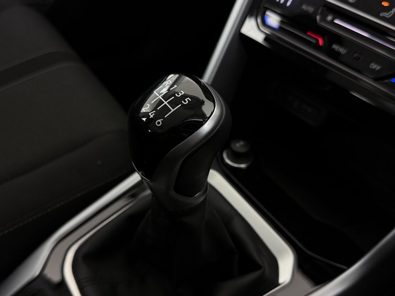 Used Volkswagen T-Roc 2022 for sale - 77260401: Photo 33