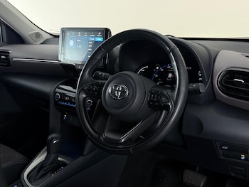 Used Toyota Yaris Cross 2022 for sale - 79533718: Photo