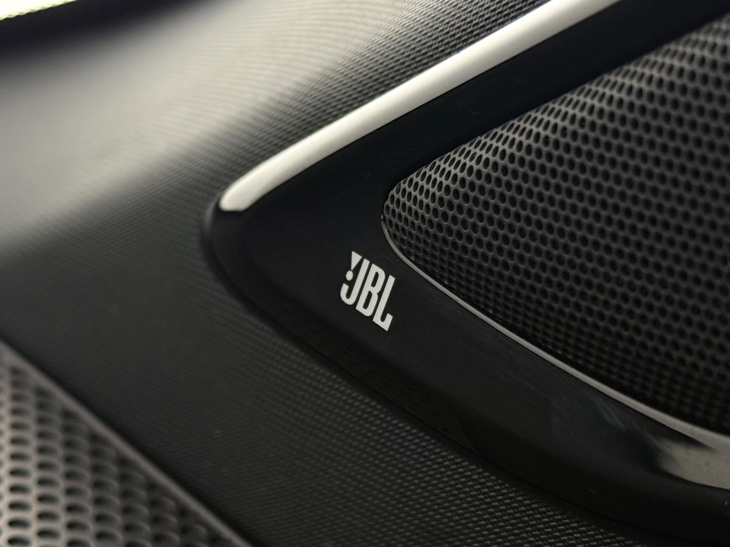 Used Toyota C-HR 2018 for sale - 76466897: Photo 24