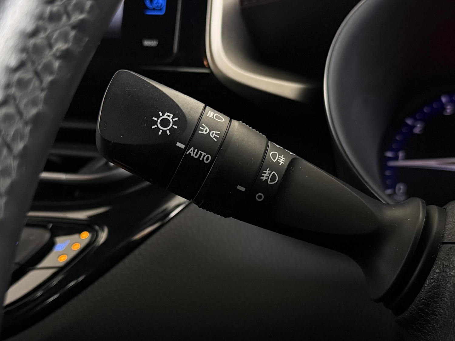 Used Toyota C-HR 2018 for sale - 76466897: Photo 27