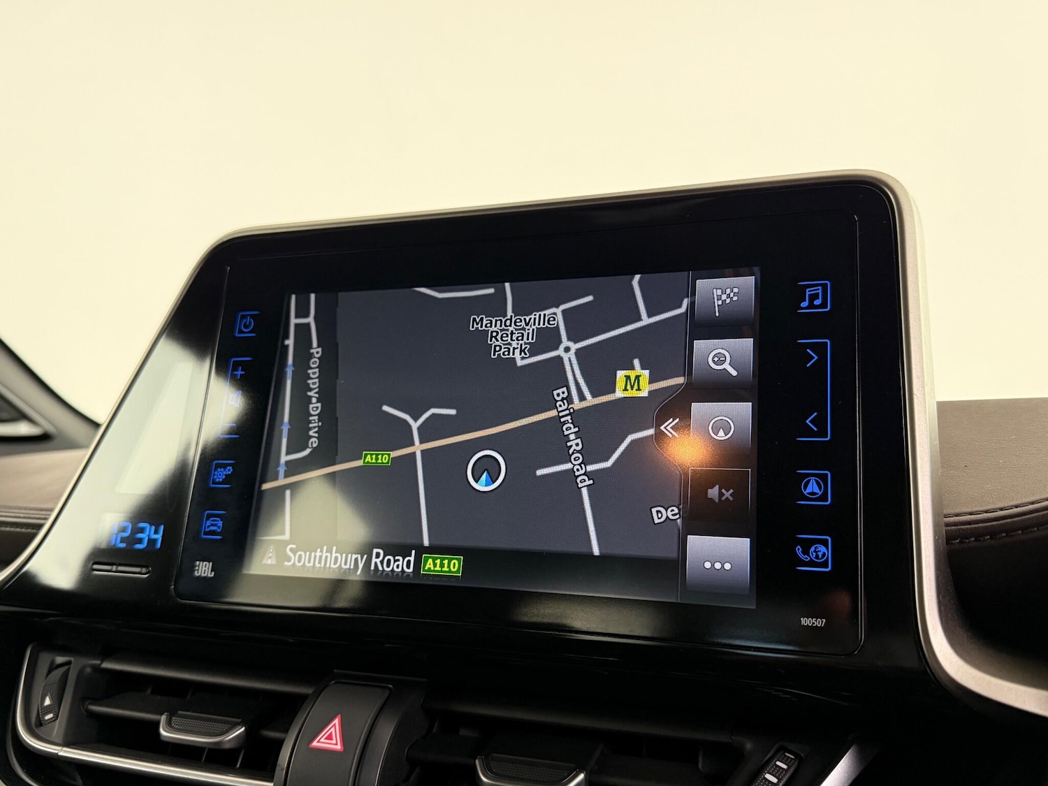 Used Toyota C-HR 2018 for sale - 76466897: Photo 32